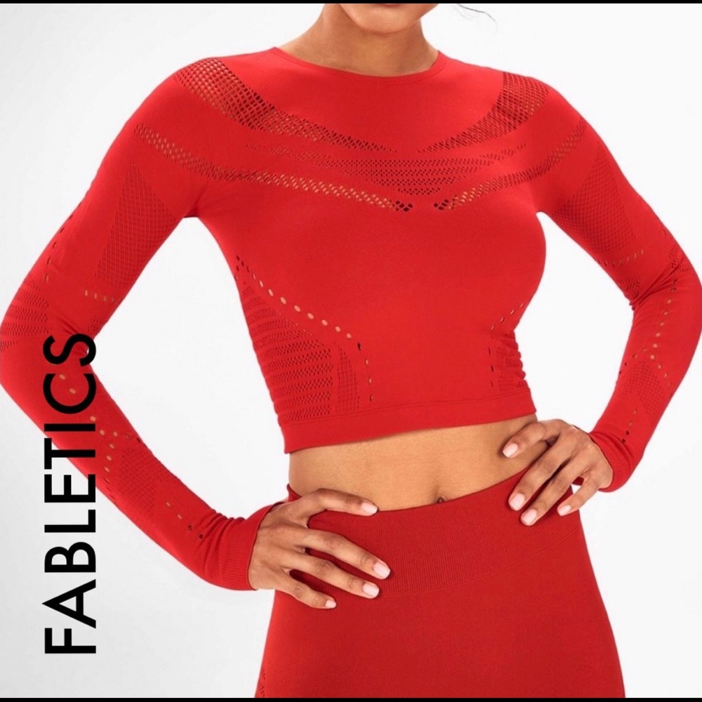 FABLETICS NWT JAYMEE MESH LONG SLEEVE CROP TOP LARGE